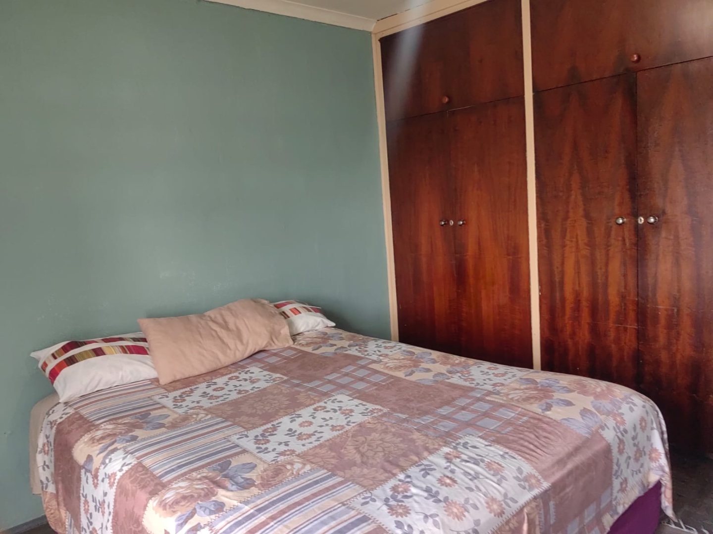 4 Bedroom Property for Sale in Eastridge Western Cape